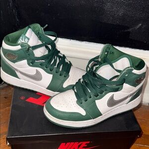 Nike Forest Green and White Sneakers